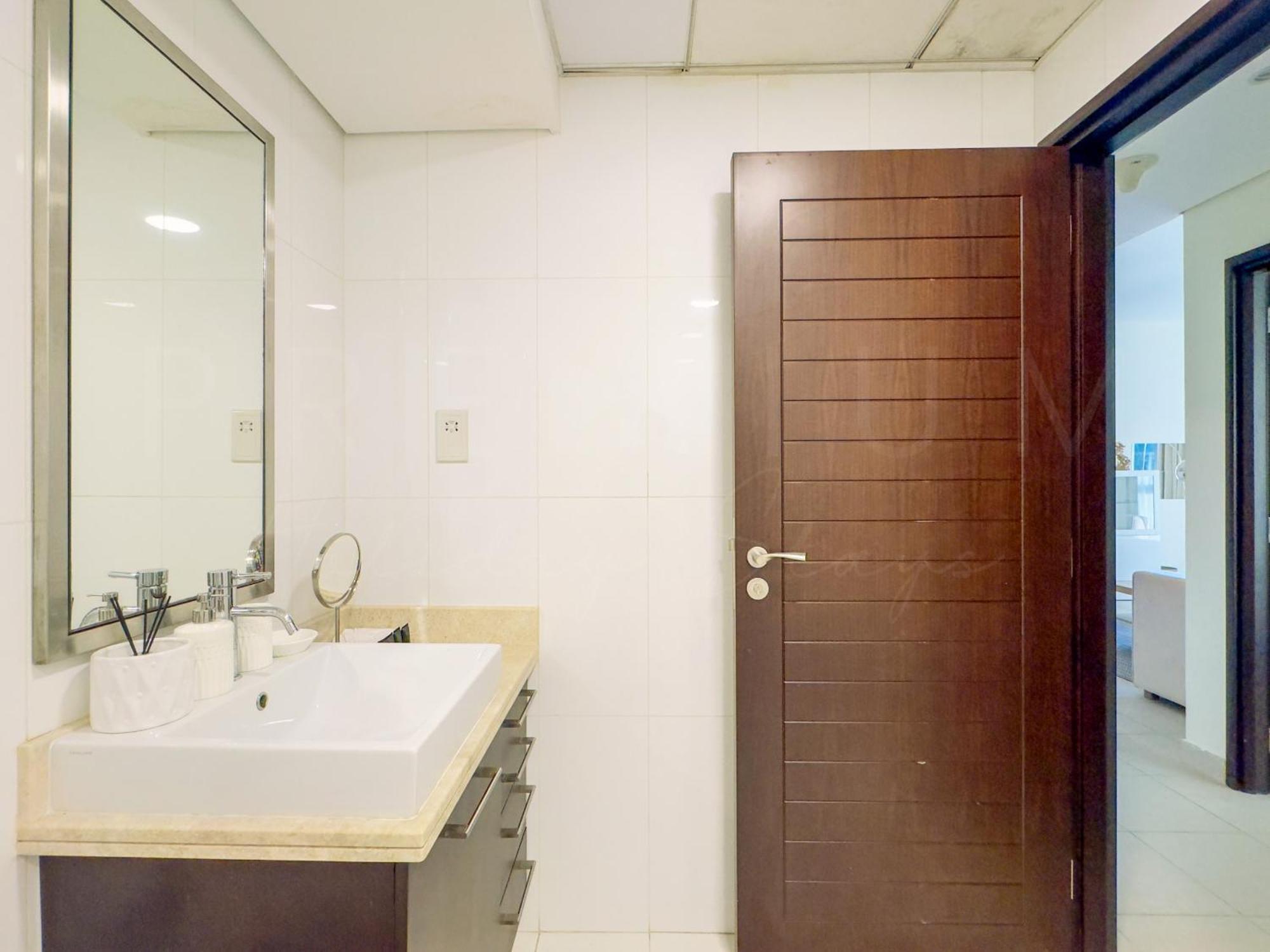 Cozy 1br In Blvd - Near Mall -1208 * Dubai